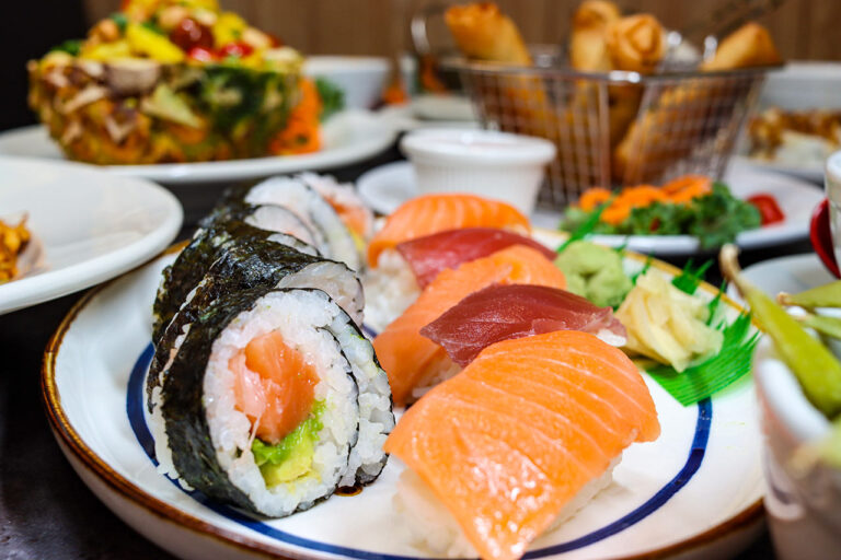 Saka Asian Kitchen | Thai and Sushi | Boca Raton